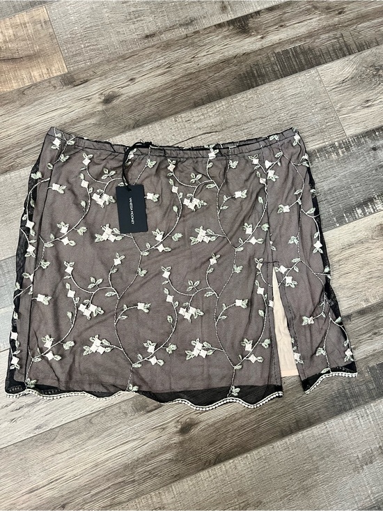 Vanessa Mooney Dresses & Skirts - Vanessa Mooney Black Floral Embroidered Mesh Mini Skirt